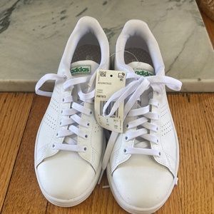 Never worn adidas, size 7.5 white tennis shoe